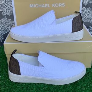 MICHAEL KORS SARINA SLIP ON SOFT STRETCH KNIT OpWh